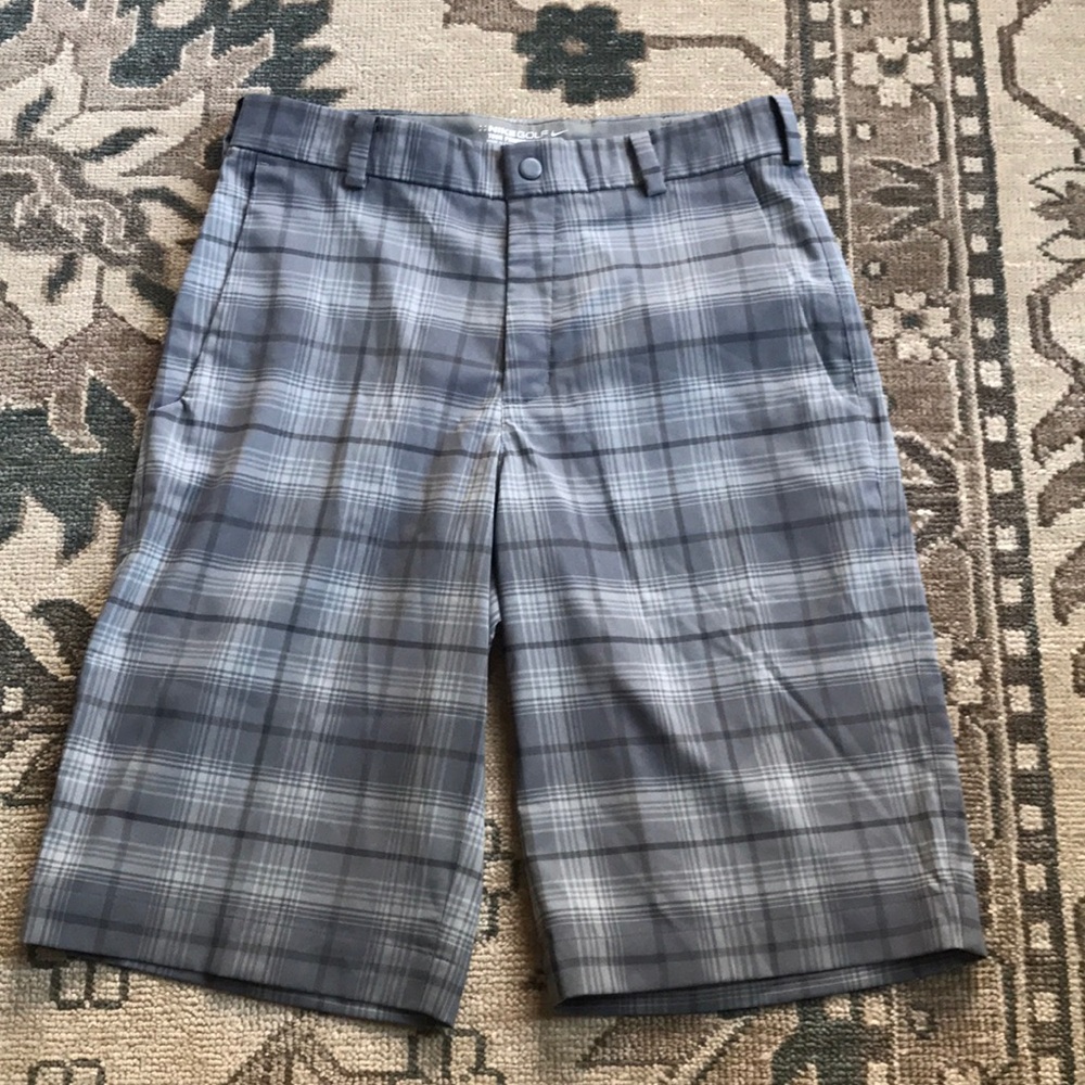 Men's Nike golf shorts